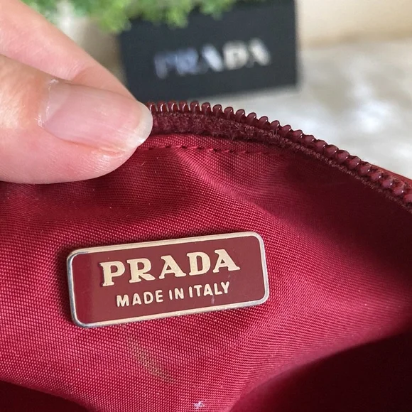 ❤️ Prada Vintage Nylon Bag ❤️ - Picture 12 of 16